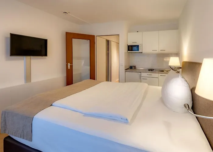 Downtown VI Vadi Hotel