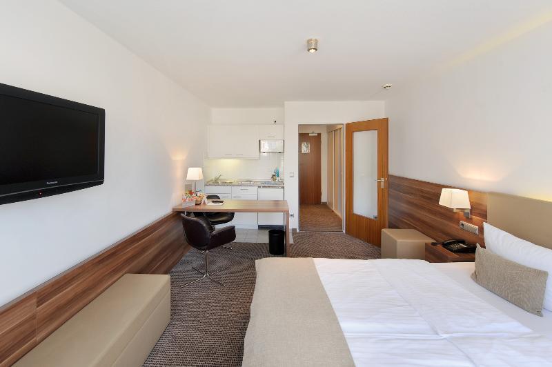 Hotel Downtown Vi Vadi 3*